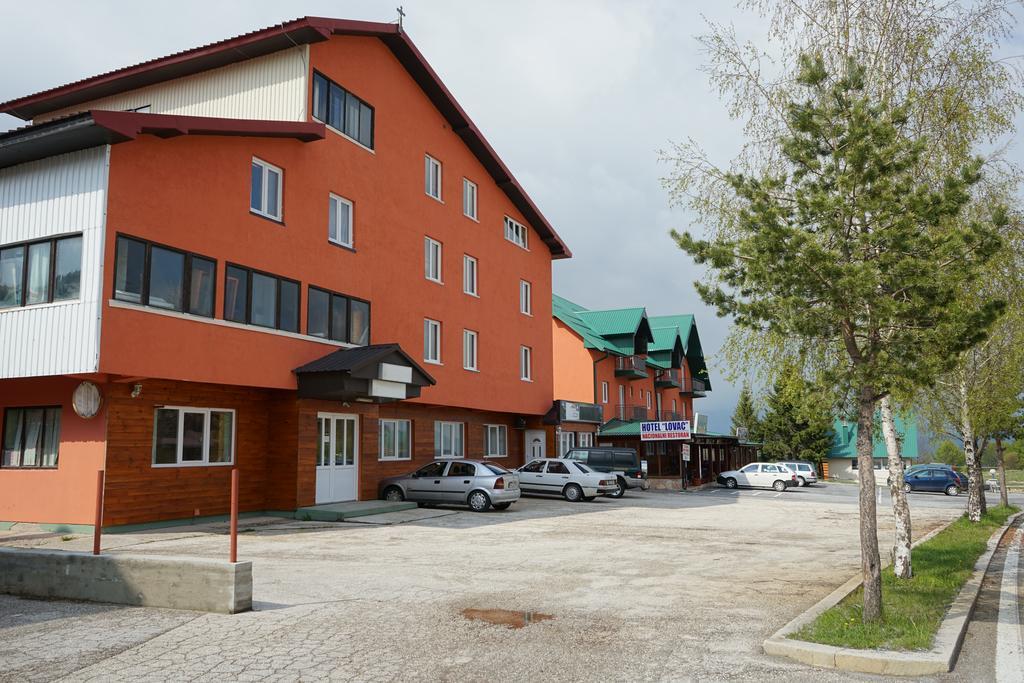 Hôtel Lovac II à Žabljak Extérieur photo