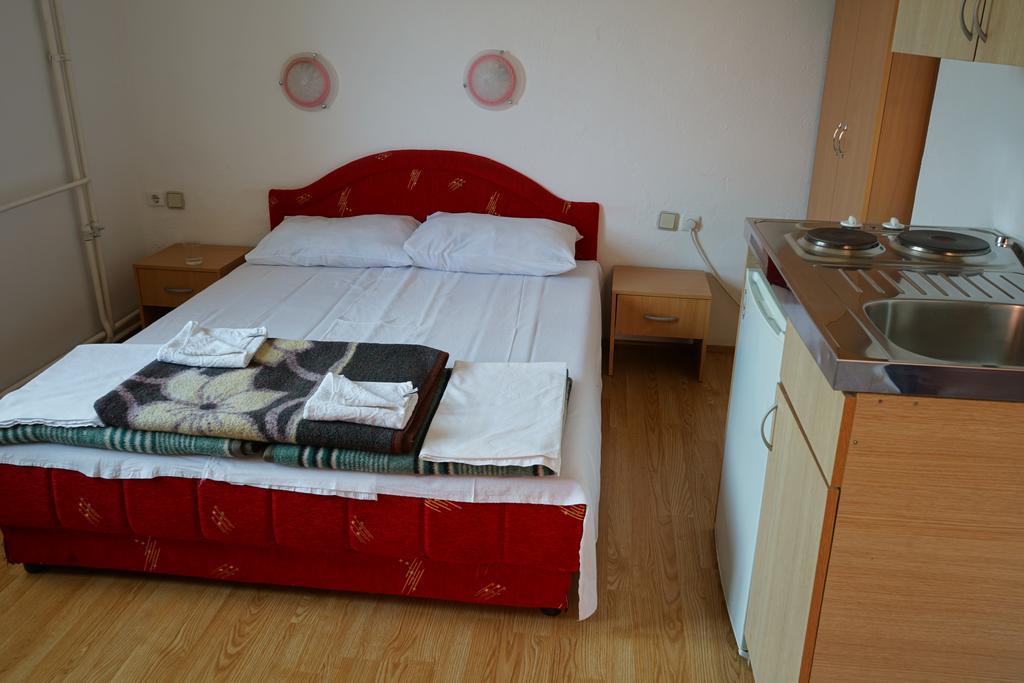 Hôtel Lovac II à Žabljak Extérieur photo